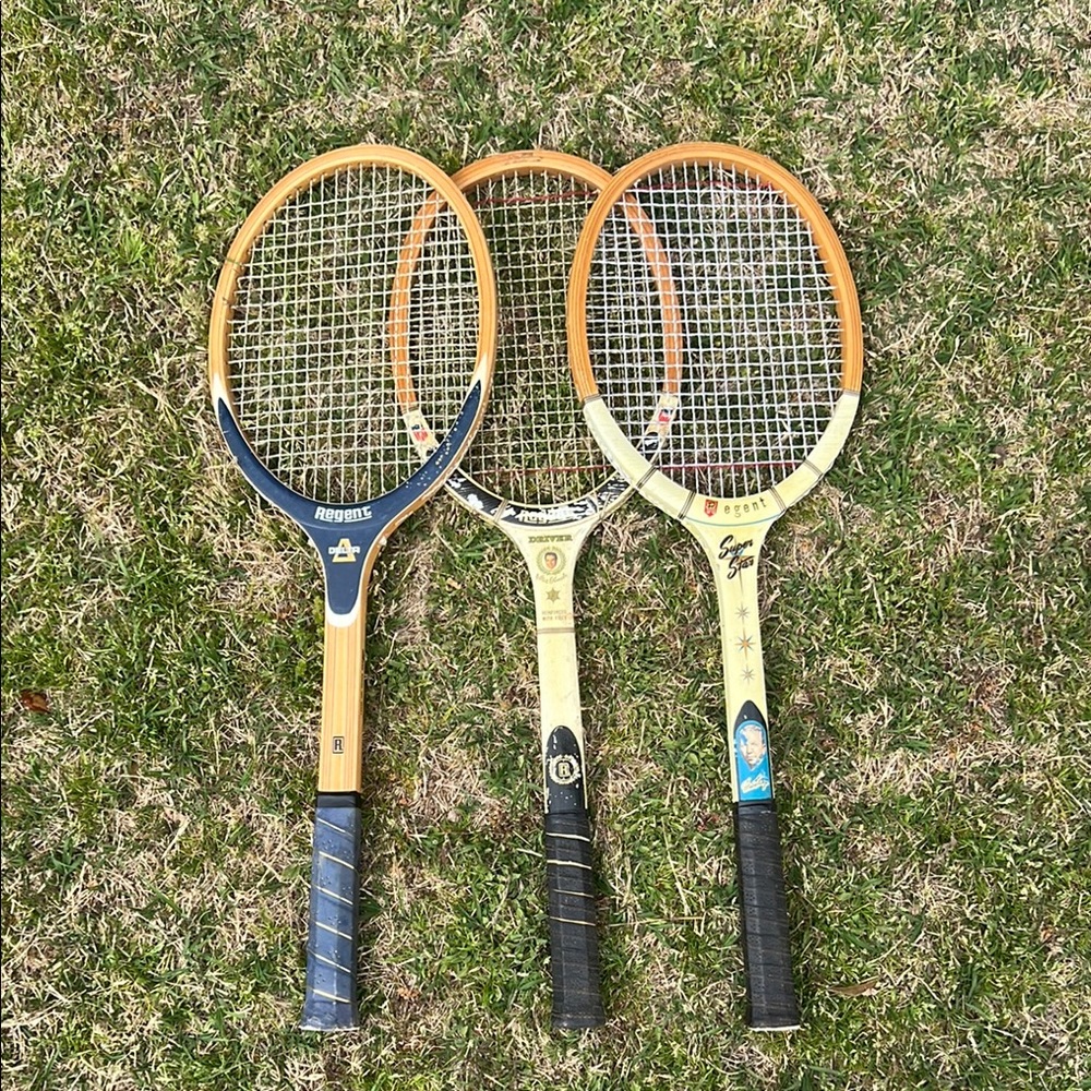 Vintage Tennis Racket Set - Black and Tan